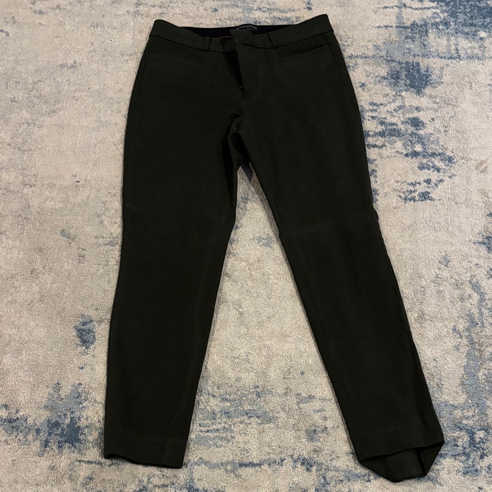 Woman’s Olive Green Dress Pants